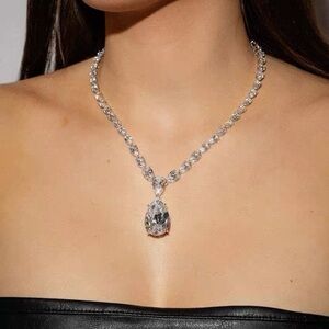 CH Elegant Silver Necklace with Crystal Pendant